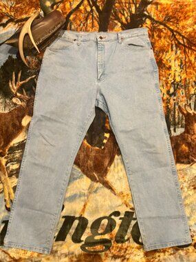 Wrangler Light Wash Jeans 38x30 Vintage Western Ranch Cowboy Denim Workwear
